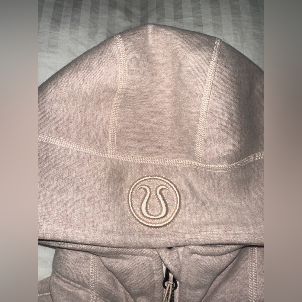 LULULEMON HEATHERED PINK SCUBA HOODIE SIZE 4